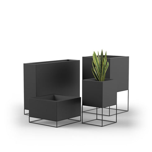 VELA HIGH CUBE PLANTER